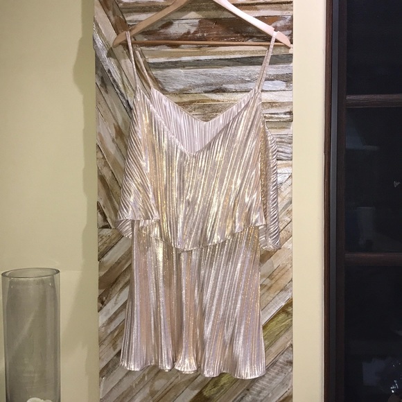Gossip Girl Dresses & Skirts - Romeo & Juliet Couture,Gold Cocktail Dress,Size M